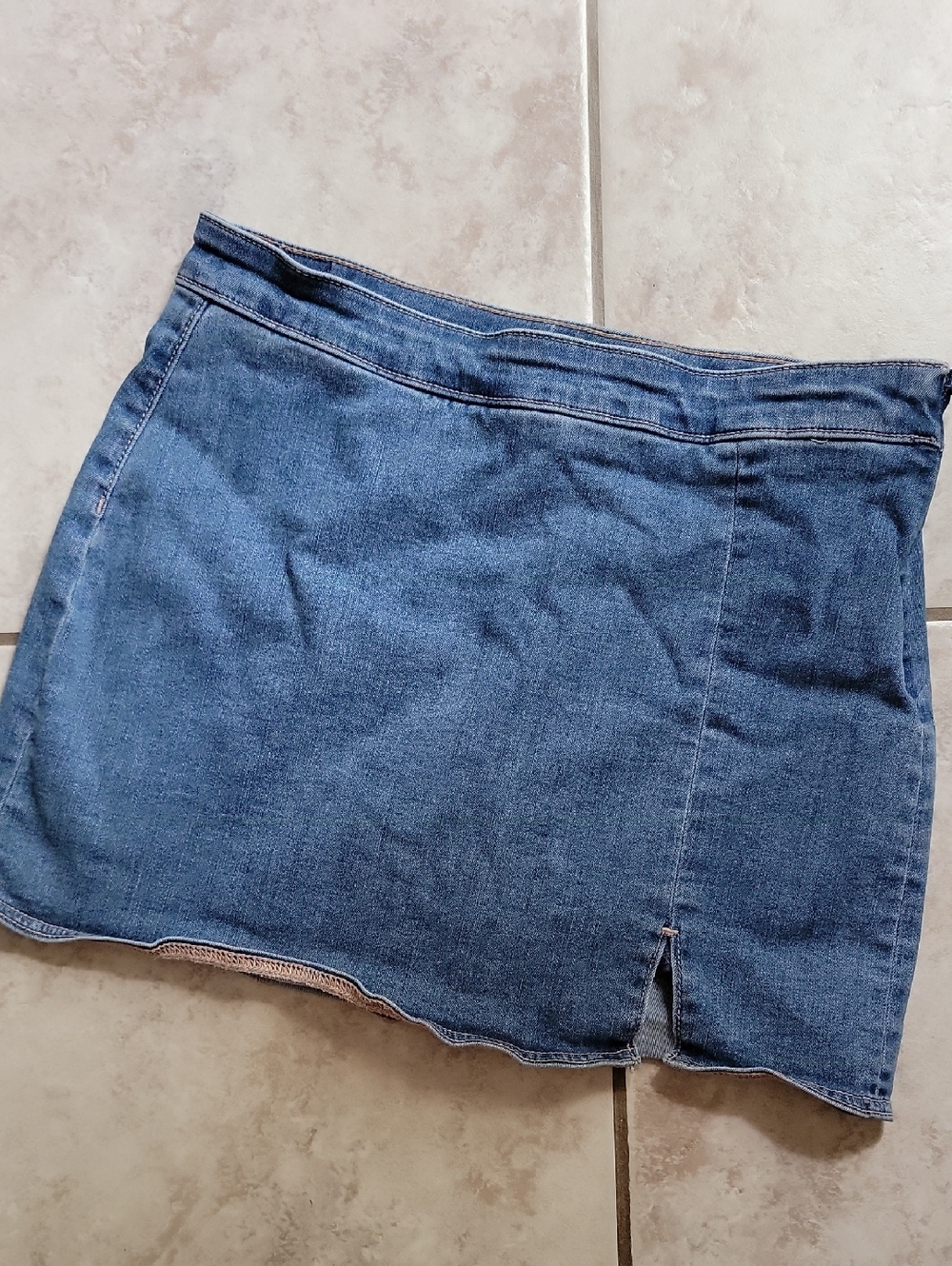 AE Jean Skort